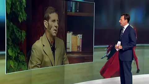 Matías Prats entrevista a Juan José Padilla Matías Prats entrevista a Juan José Padilla