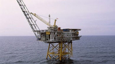 Se vende plataforma petrolífera por 0,13 euros: 20 habitaciones y helipuerto