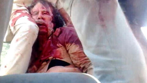 Foto de Gadafi muerto