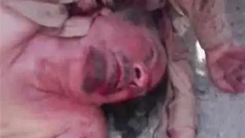 Foto de Gadafi difundida por Al Yazira Foto de Gadafi difundida por Al Yazira