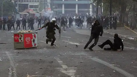 Manifestaciones en Grecia y graves disturbios en Atenas Manifestaciones en Grecia y graves disturbios en Atenas