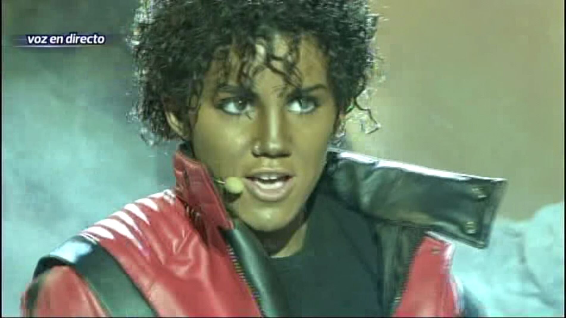 Angy interpreta a MIchael Jackson