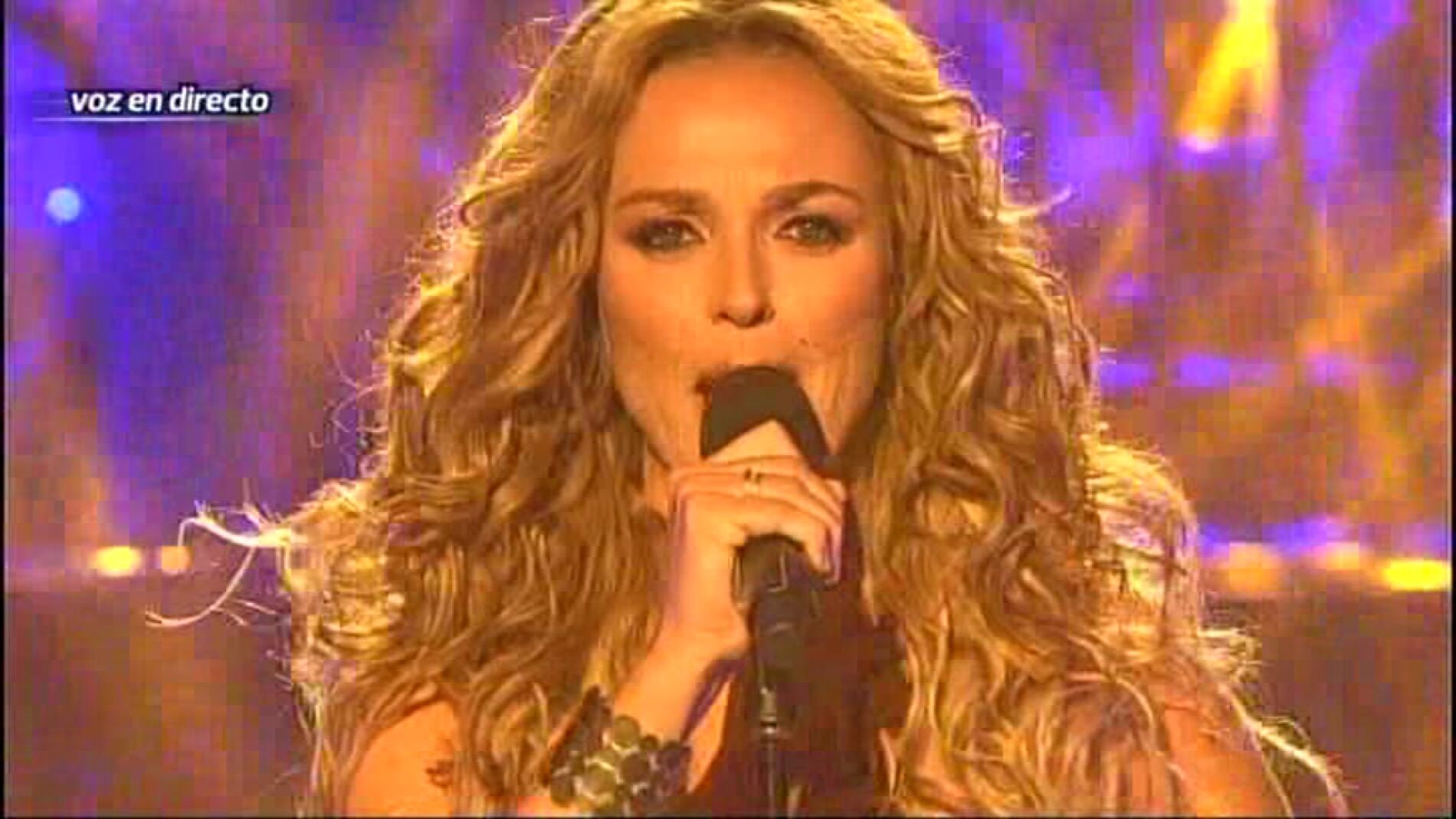 Carolina Ferre interpreta a Paulina Rubio