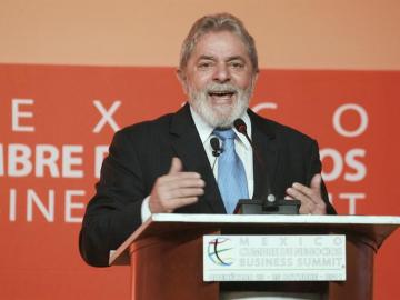Lula da Silva sufre cáncer de laringe