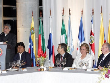Zapatero y Rajoy en la Cumbre Iberoamericana