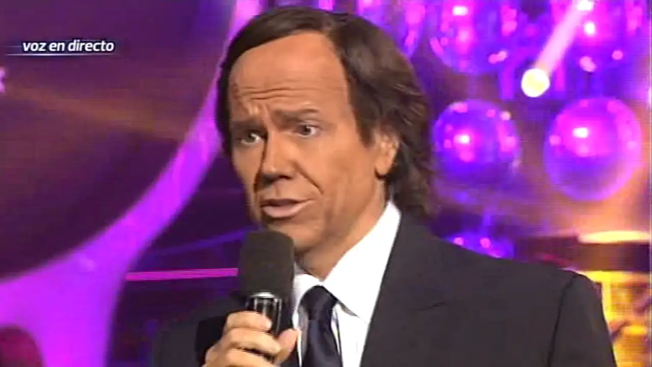 Gala 6 | Santiago Segura imita a Julio Iglesias