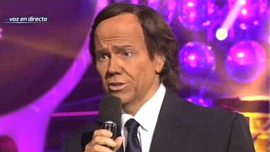 Gala 6 | Santiago Segura imita a Julio Iglesias