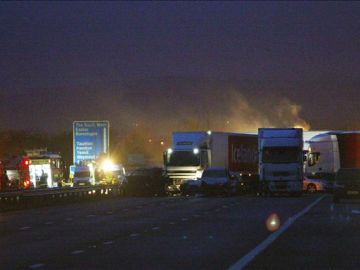 Espectacular accidente de tráfico en Reino Unido