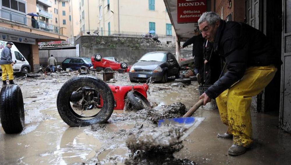 Graves inundaciones en Génova