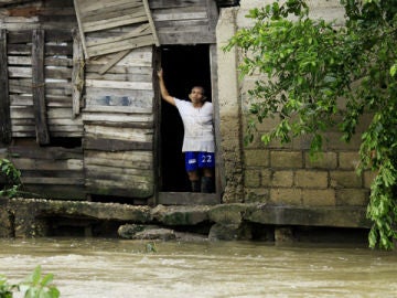 Las lluvias han abnegado cientos de viviendas en Colombia.