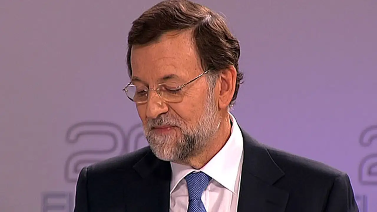 Rajoy y Rubalcaba debaten de política social 1/2