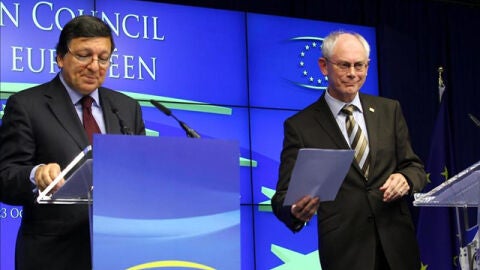 El Presidente del Consejo Europeo, Herman Van Rompuy, junto al Presidente de la Comisi&oacute;n Europea, Jose Manuel Barroso.