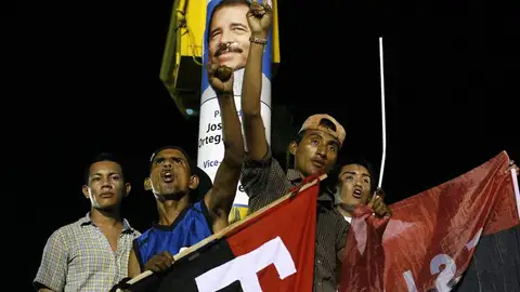 Seguidores de Ortega celebran su triunfo Seguidores de Ortega celebran su triunfo
