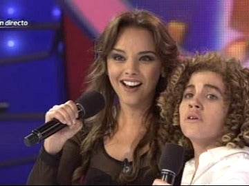 Chenoa y Bisbal cantan juntos