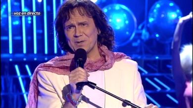 Santiago Segura se mete en la piel de Roberto Carlos
