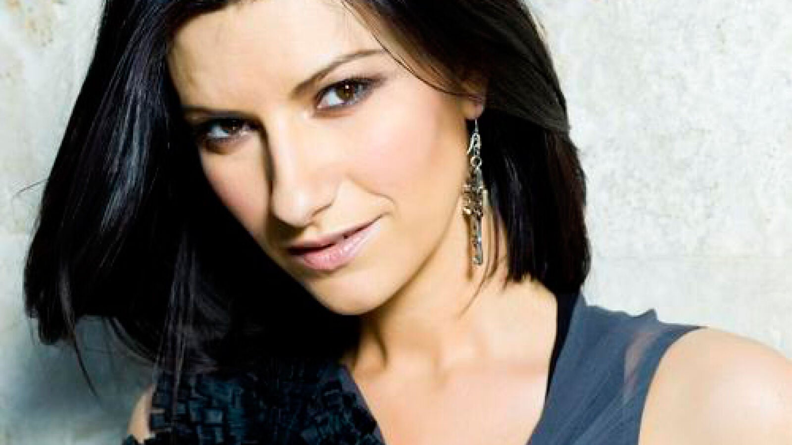 Laura Pausini se desmelena en Madrid con una espectacular puesta en escena
