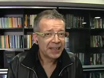 Joan Piqué presenta su nuevo libro Joan Piqué presenta su nuevo libro