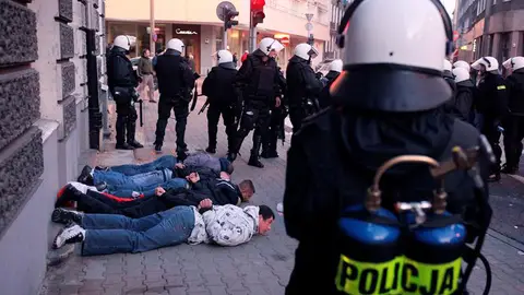 Enfrentamientos con la policía en Polonia Enfrentamientos con la policía en Polonia