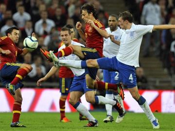 España se la pega en Wembley