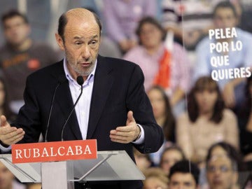 Rubalcaba asegura que "los escaños están en manos de los ciudadanos"