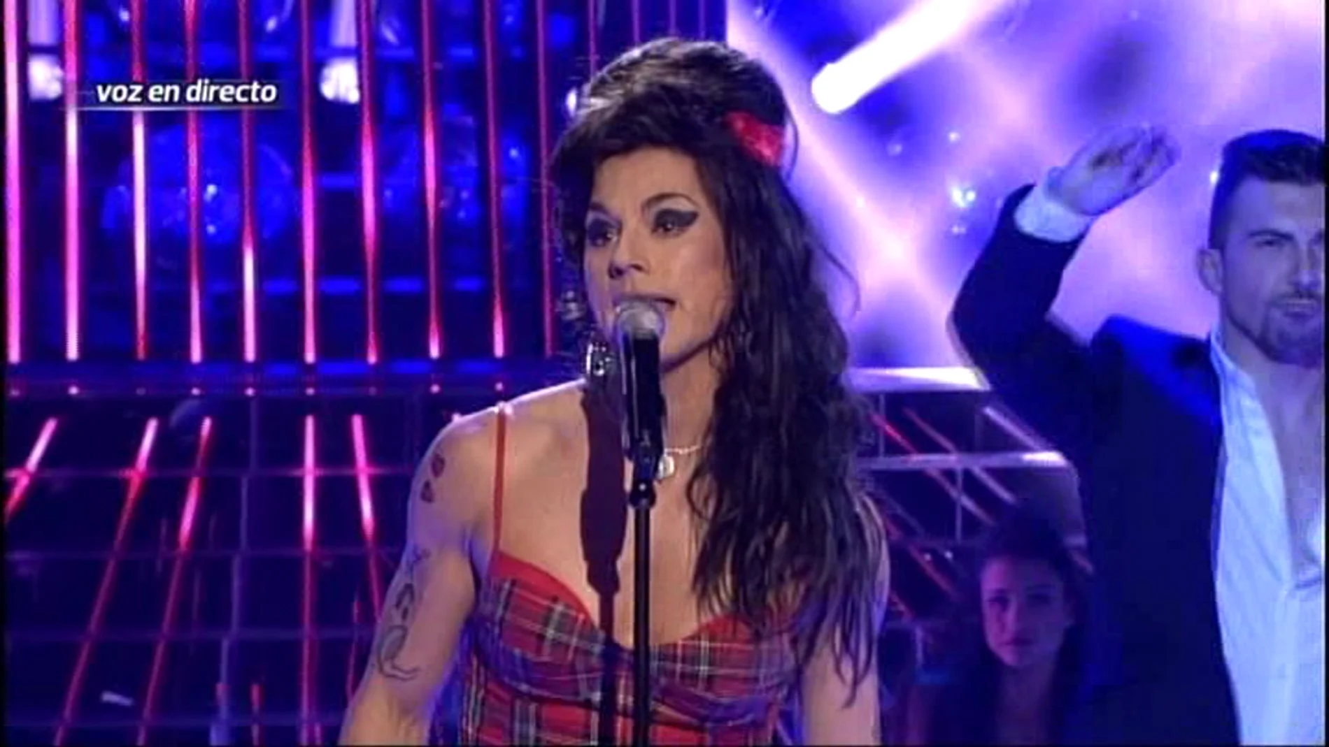 Julio Iglesias Jr homenajea a Amy Winehouse 