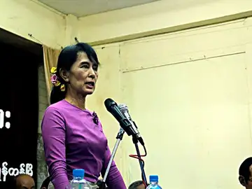 La Nobel de la Paz Aung San Suu Kyi La Nobel de la Paz Aung San Suu Kyi