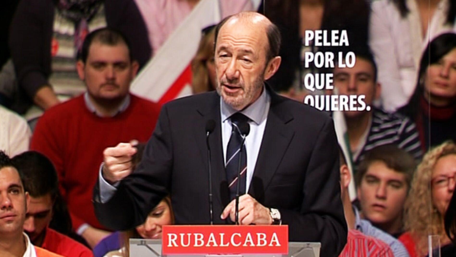Rubalcaba durante un mitin electoral.