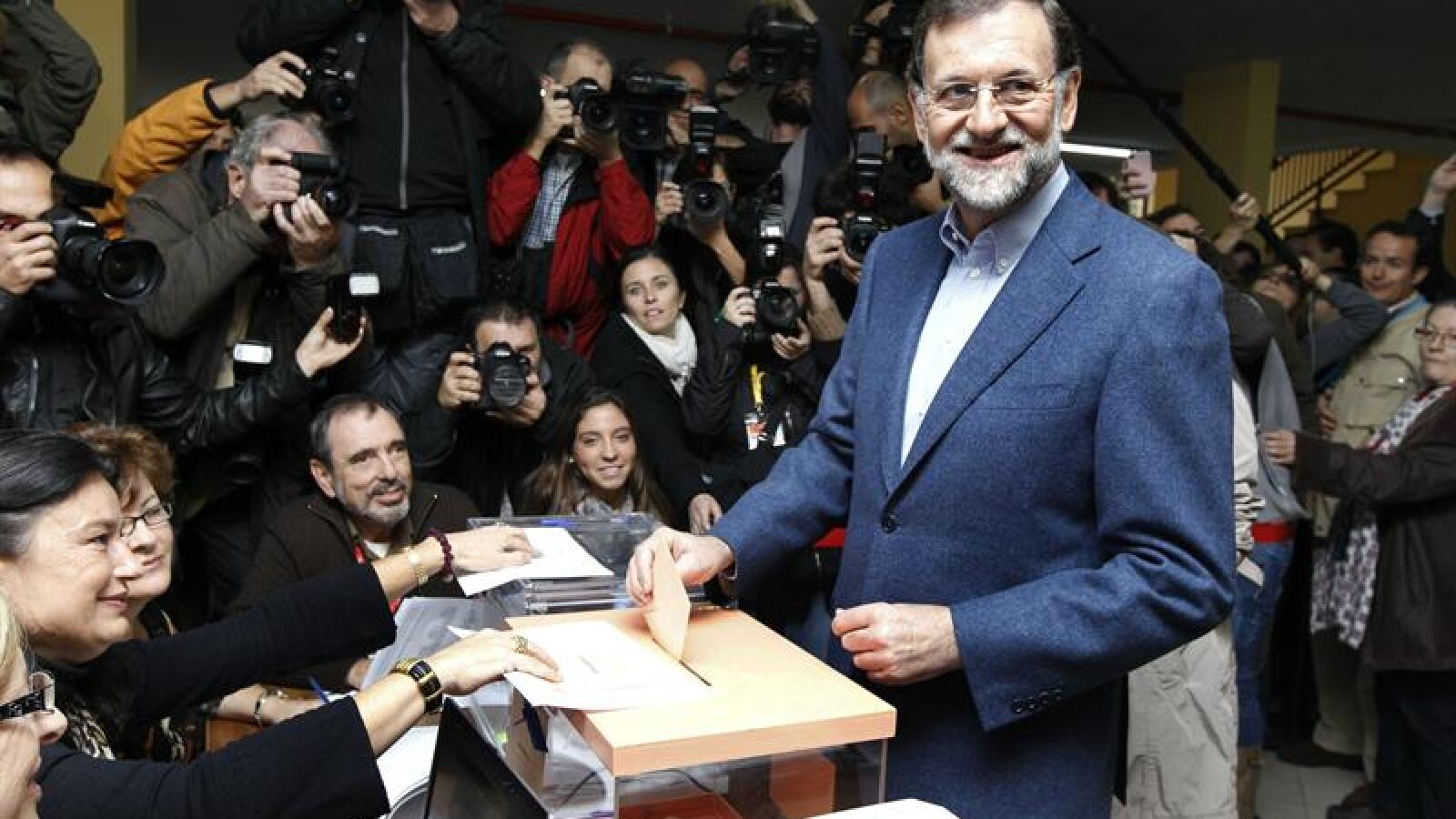 El PP pierde 8,7 puntos desde el 20-N mientras que el PSOE se estanca