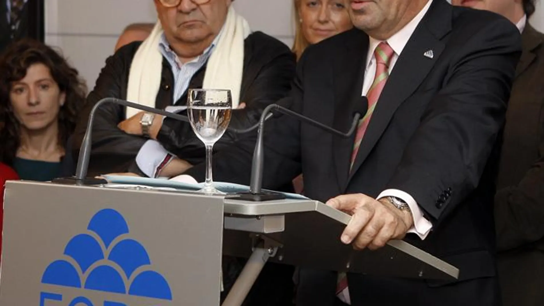 Álvarez-Cascos en rueda de prensa