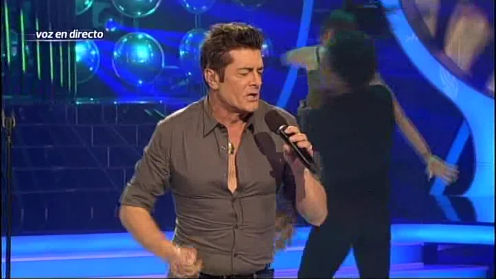 GALA 9 I Francisco interpreta a David Bustamante GALA 9 I Francisco interpreta a David Bustamante