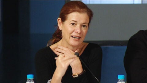 Elena Ochoa en la presentaci&oacute;n del libro sobre la vida de su marido.