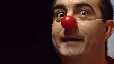 La magia de una nariz roja