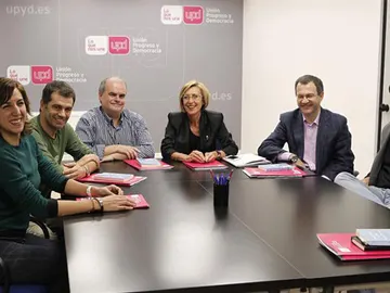 Reunión de Rosa Díez con los cuatro diputados logrados en las elecciones Reunión de Rosa Díez con los cuatro diputados logrados en las elecciones