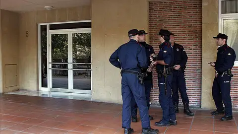 Agentes de Policía Agentes de Policía