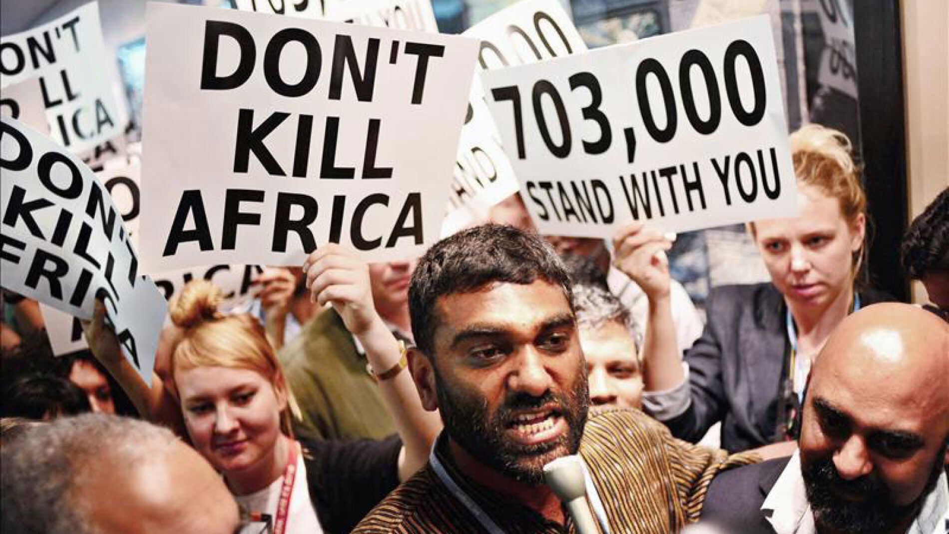 Activistas en Durban (Sur&aacute;frica)