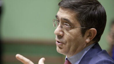 Patxi López cree que la disculpa de Otegi es 