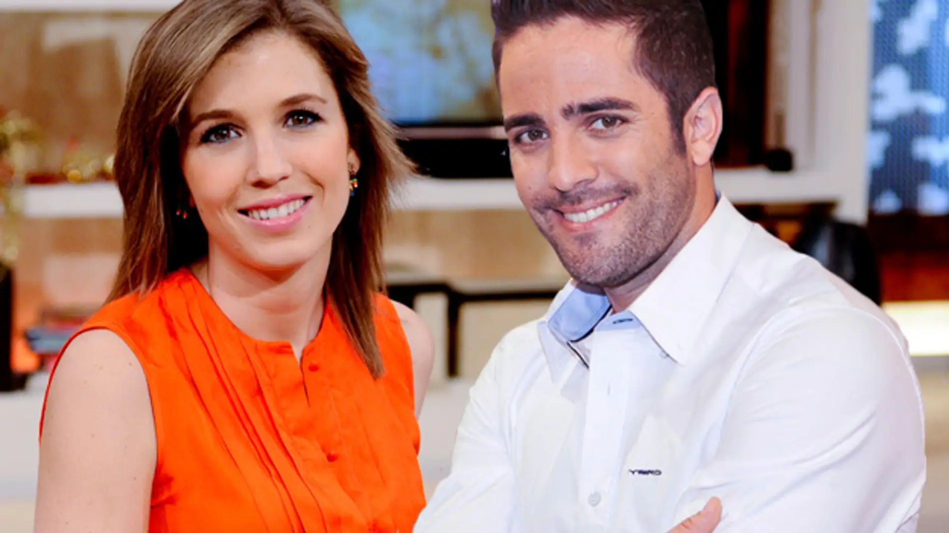 Eloísa de Diós y Roberto Leal presentan Espejo Público en Navidad
