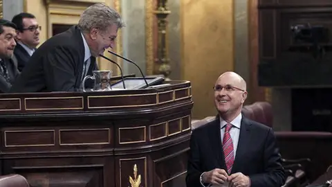 CiU pide a Rajoy un trato "justo" a Cataluña fiscal, social y políticamente CiU pide a Rajoy un trato "justo" a Cataluña fiscal, social y políticamente
