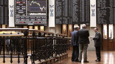 El Ibex 35 pierde un 2,42% arrastrado por los malos datos de la economía china