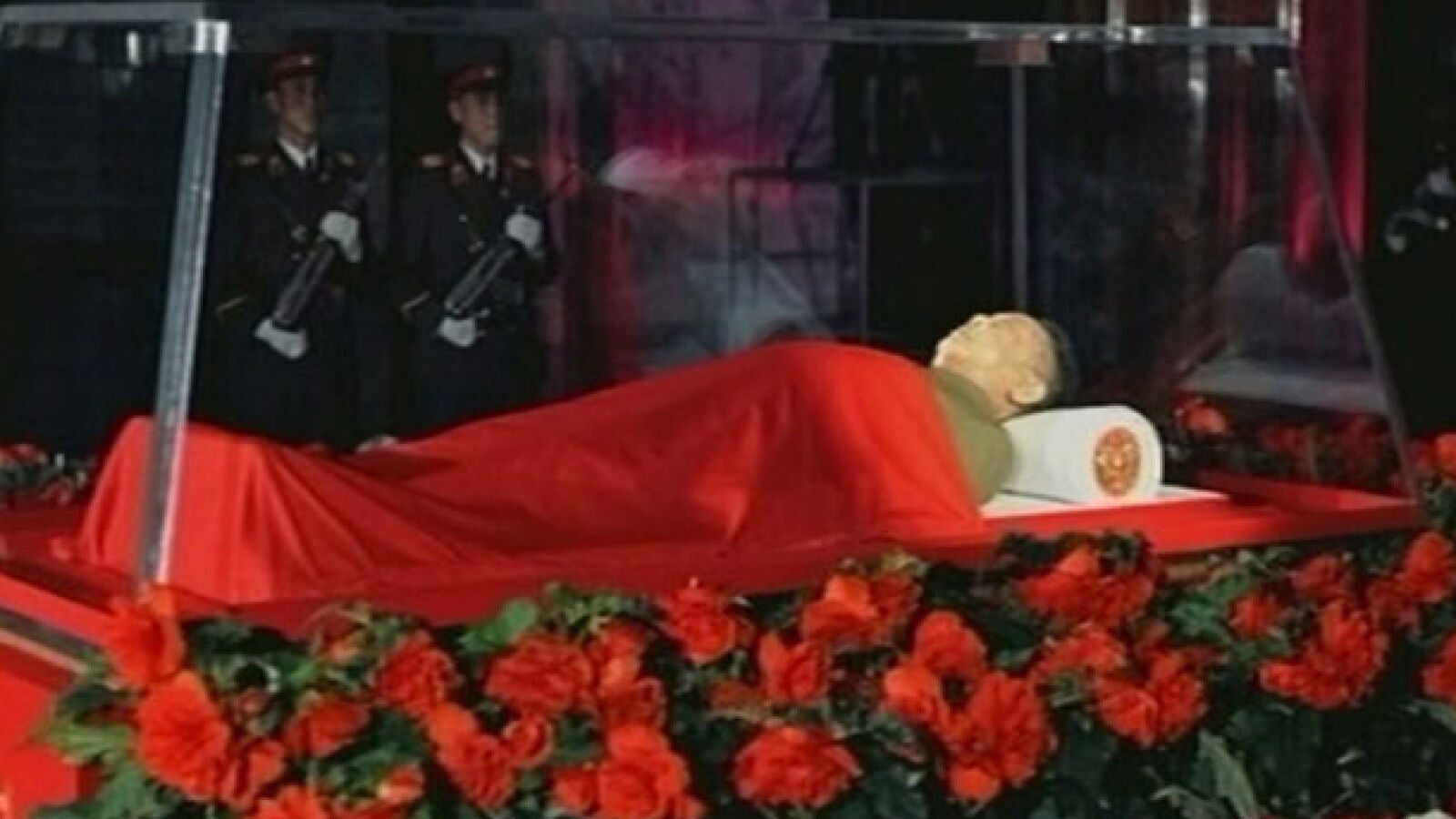 Pyongyang advierte a Seúl de consecuencias si restringe viajes de condolencia