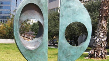 La obra robada, 'Two Forms (Divided circle), de Barbara Hepworth.