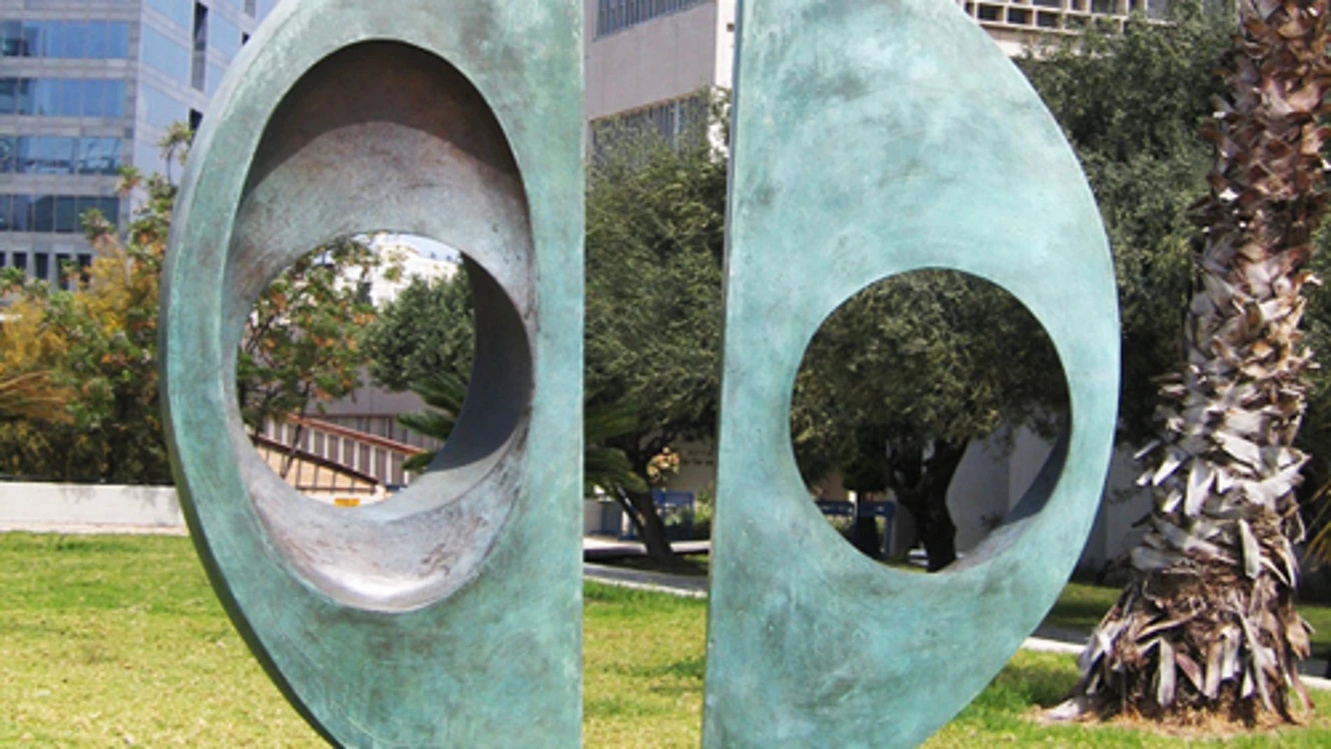La obra robada, 'Two Forms (Divided circle), de Barbara Hepworth. La obra robada, 'Two Forms (Divided circle), de Barbara Hepworth.