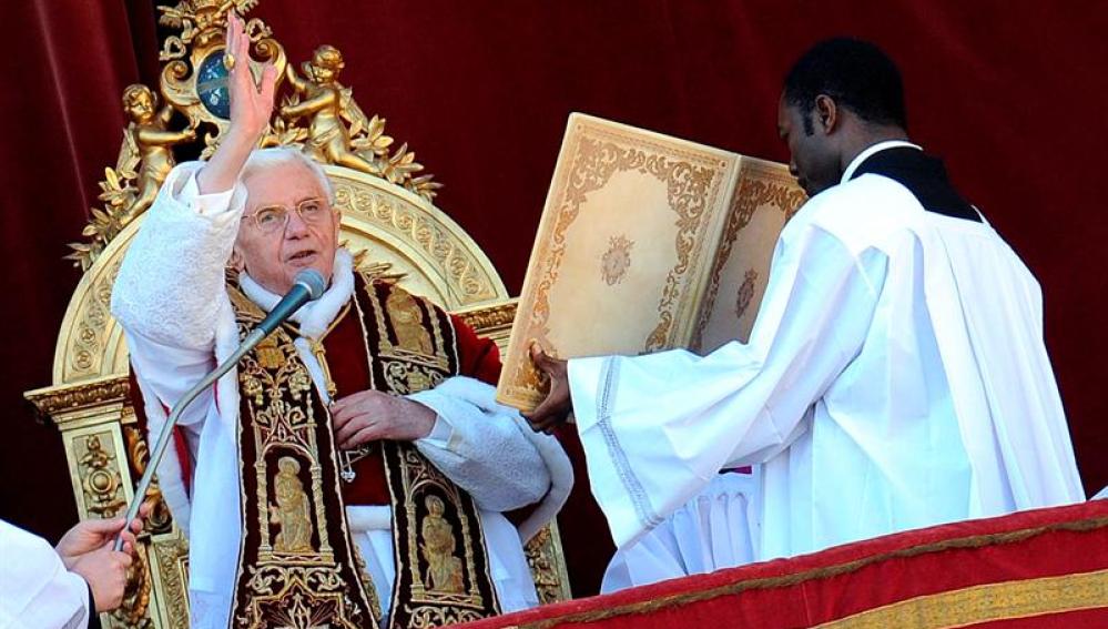 Benedicto XVI: "El gran pecado del hombre es querer ocupar el puesto de Dios"