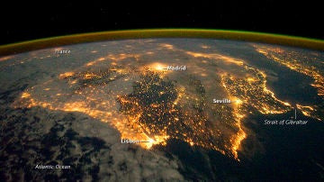 La península ibérica de noche, una imagen del día para la NASA 