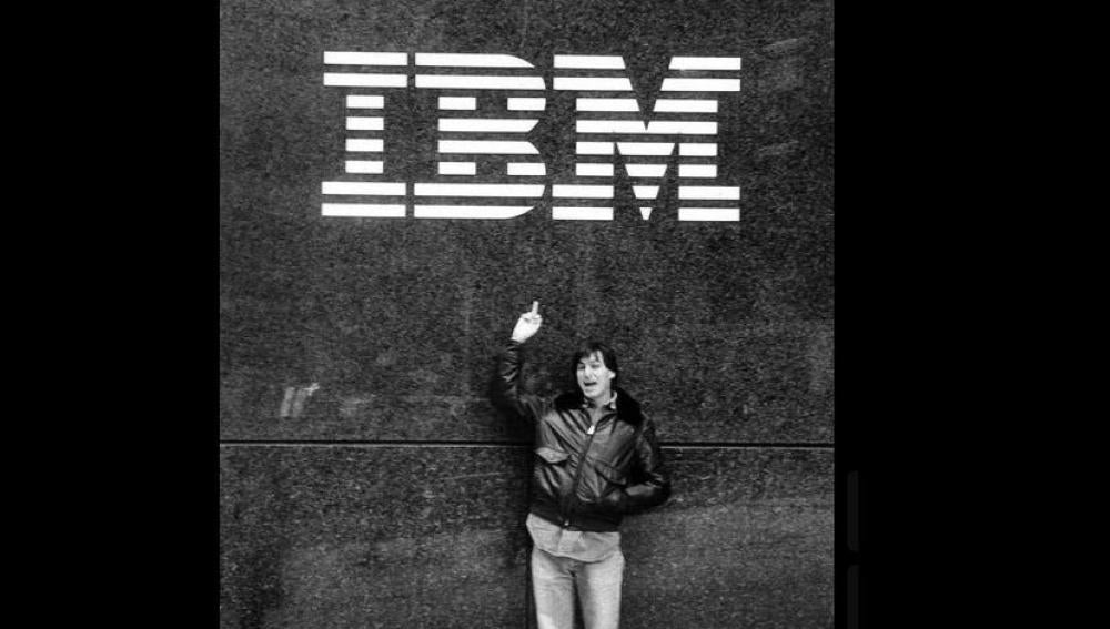 La imagen confirma el espíritu rebelde y competitivo de Steve Jobs.