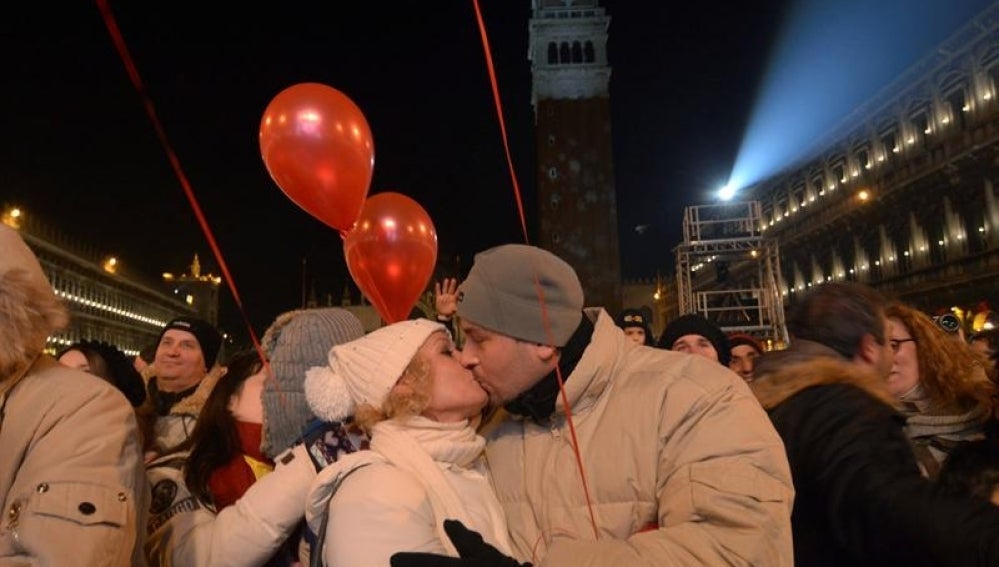 Besos en Año Nuevo