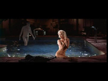Junto a Marilyn en la piscina