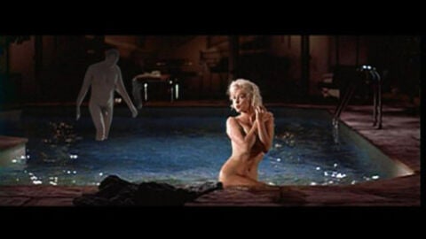 Junto a Marilyn en la piscina