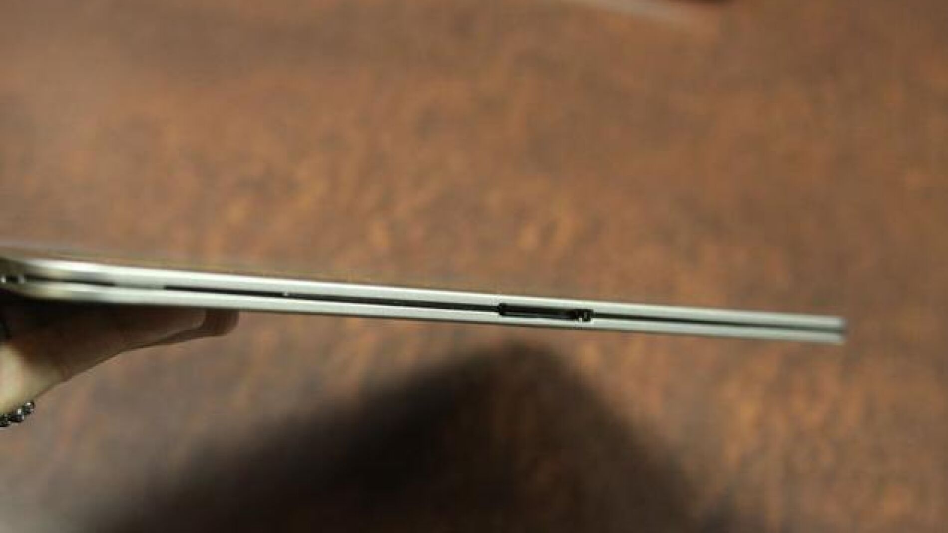 La Toshiba Excite, de 8 mil&iacute;metros de grosor