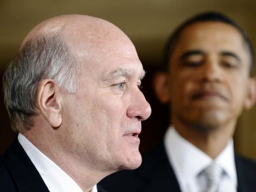 Bill Daley junto a Obama